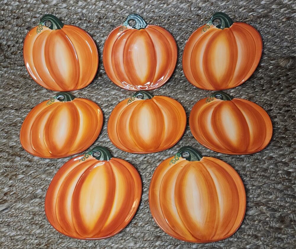 Vintage 8 Piece Mesa International Ceramic Pumpkin Plates Halloween Thanksgiving